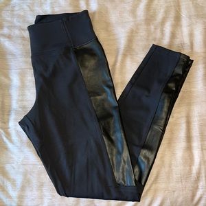 ✨Host Pick✨ Athleta Delancey Shine Moto Tight